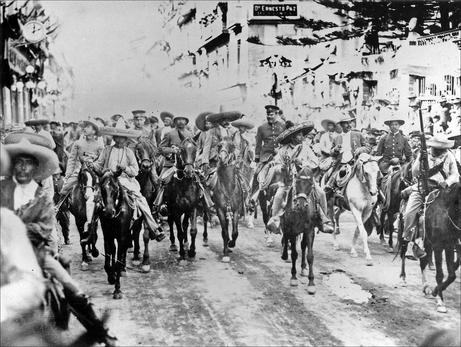 Pancho Villa y Emiliano Zapata juntos durante la Revolución Mexicana
